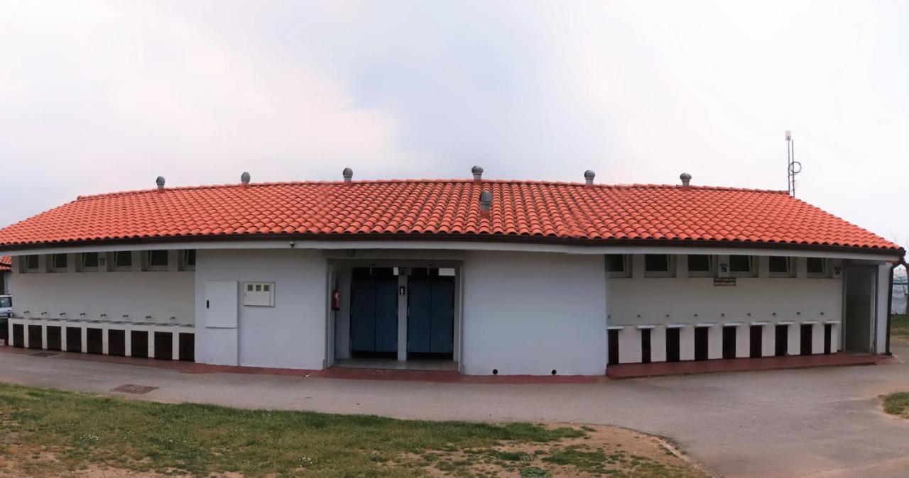 Camping Derby Loredo Esterno foto